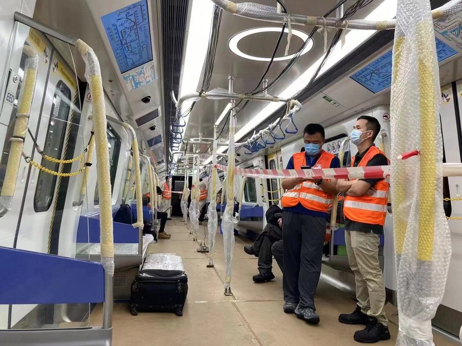 列車內部測試及加載支援